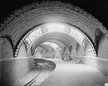 751px-City_Hall_Subway_station