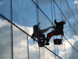 800px-WindowCleaner