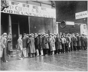 800px-Unemployed_men_queued_outside_a_depression_soup_kitchen_opened_in_Chicago_by_Al_Capone,_02-1931_-_NARA_-_541927