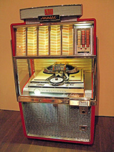 AMI_Multi-Horn_High_Fidelity_200_Play_Jukebox_-_The_Richard_Hamilton_Exhibition_-_Tate_Modern,_London